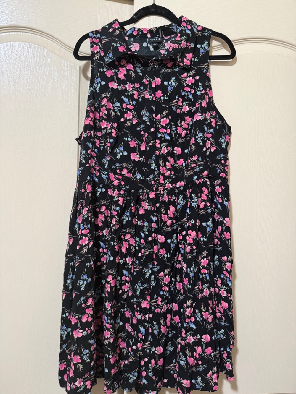 torrid Black Sleeveless Women’s  Dress with Pink & Blue Floral Print